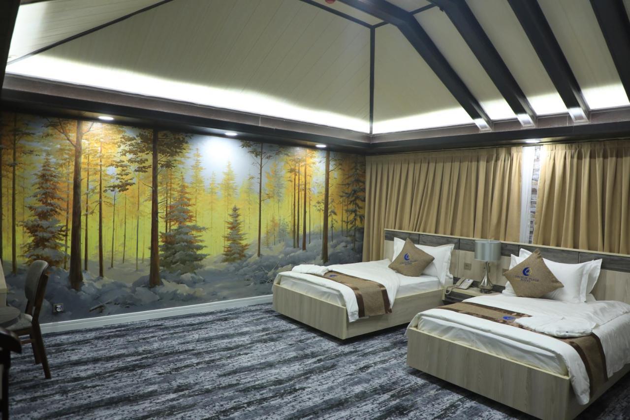 Tinchlik Plaza Hotel นาวอย ภายนอก รูปภาพ