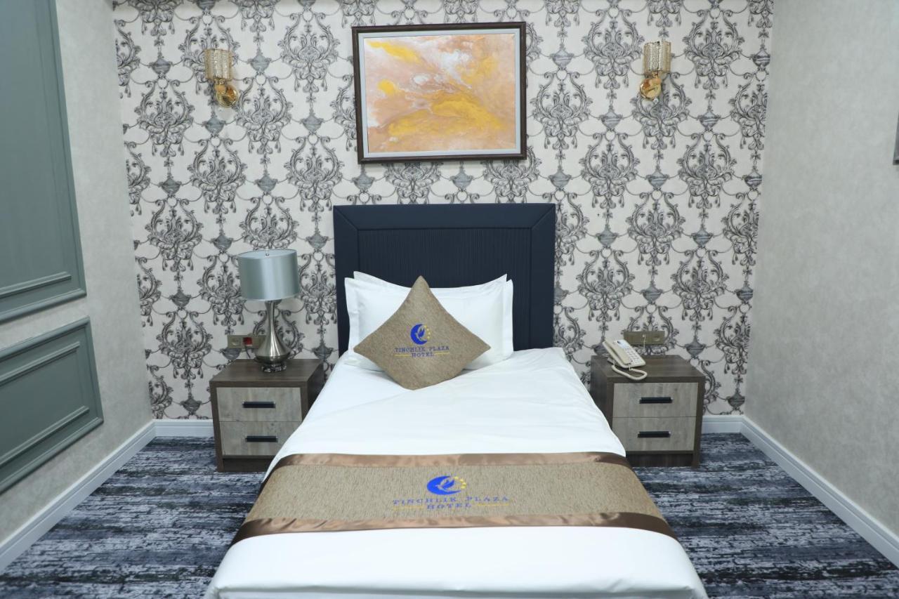 Tinchlik Plaza Hotel นาวอย ภายนอก รูปภาพ