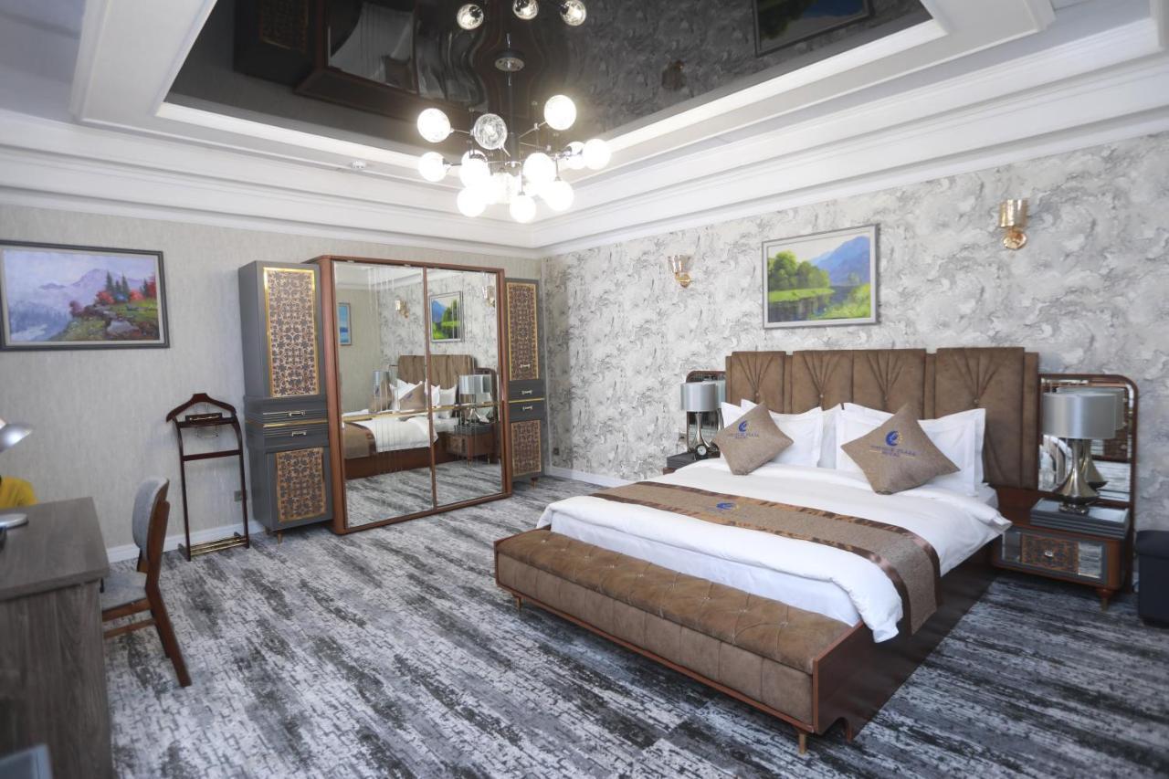 Tinchlik Plaza Hotel นาวอย ภายนอก รูปภาพ