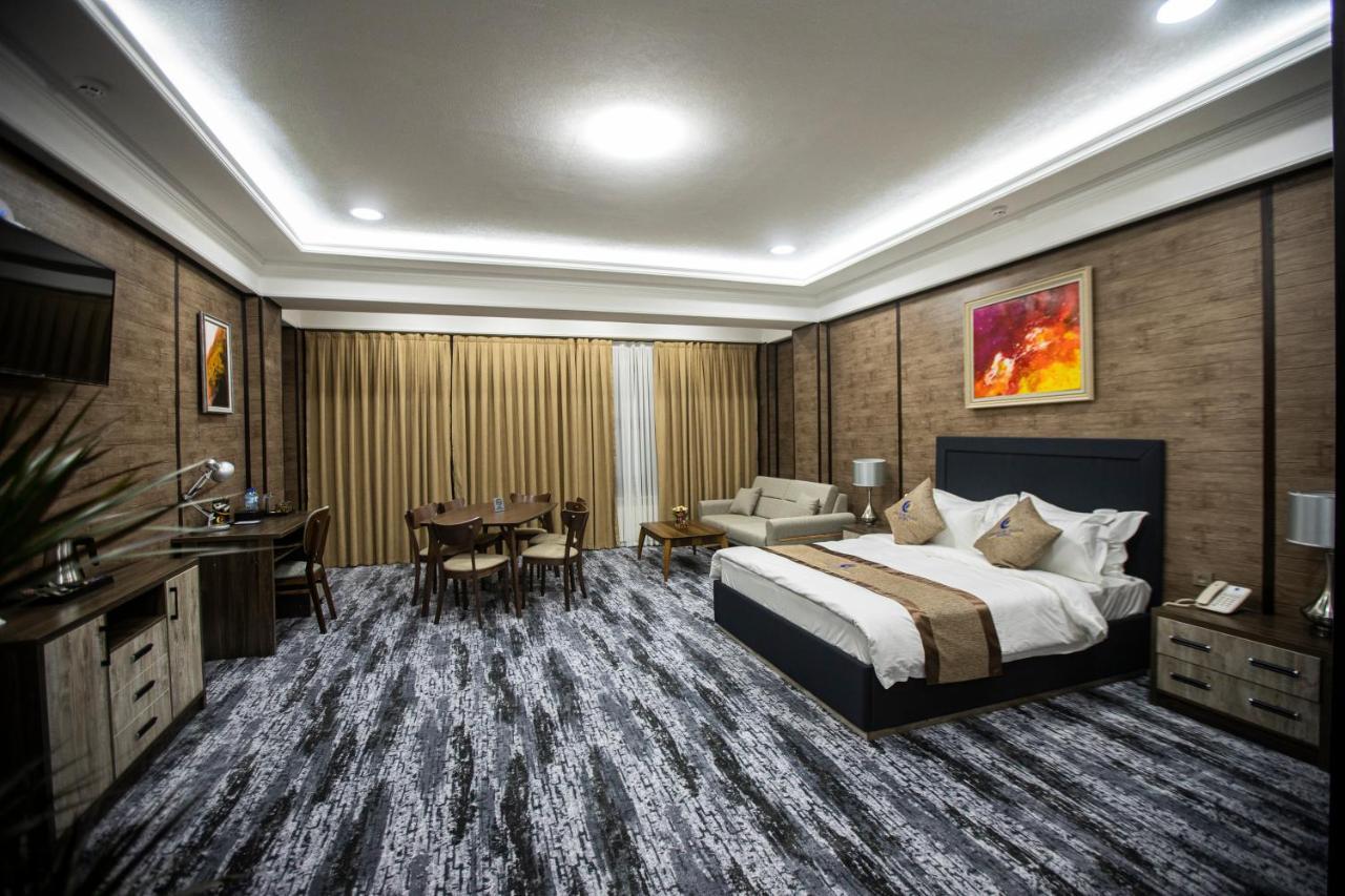 Tinchlik Plaza Hotel นาวอย ภายนอก รูปภาพ