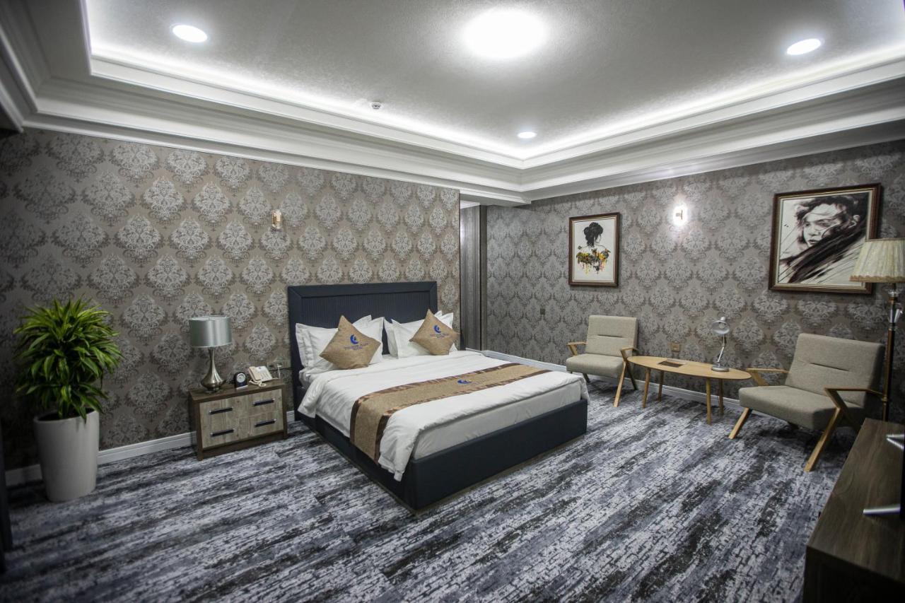 Tinchlik Plaza Hotel นาวอย ภายนอก รูปภาพ