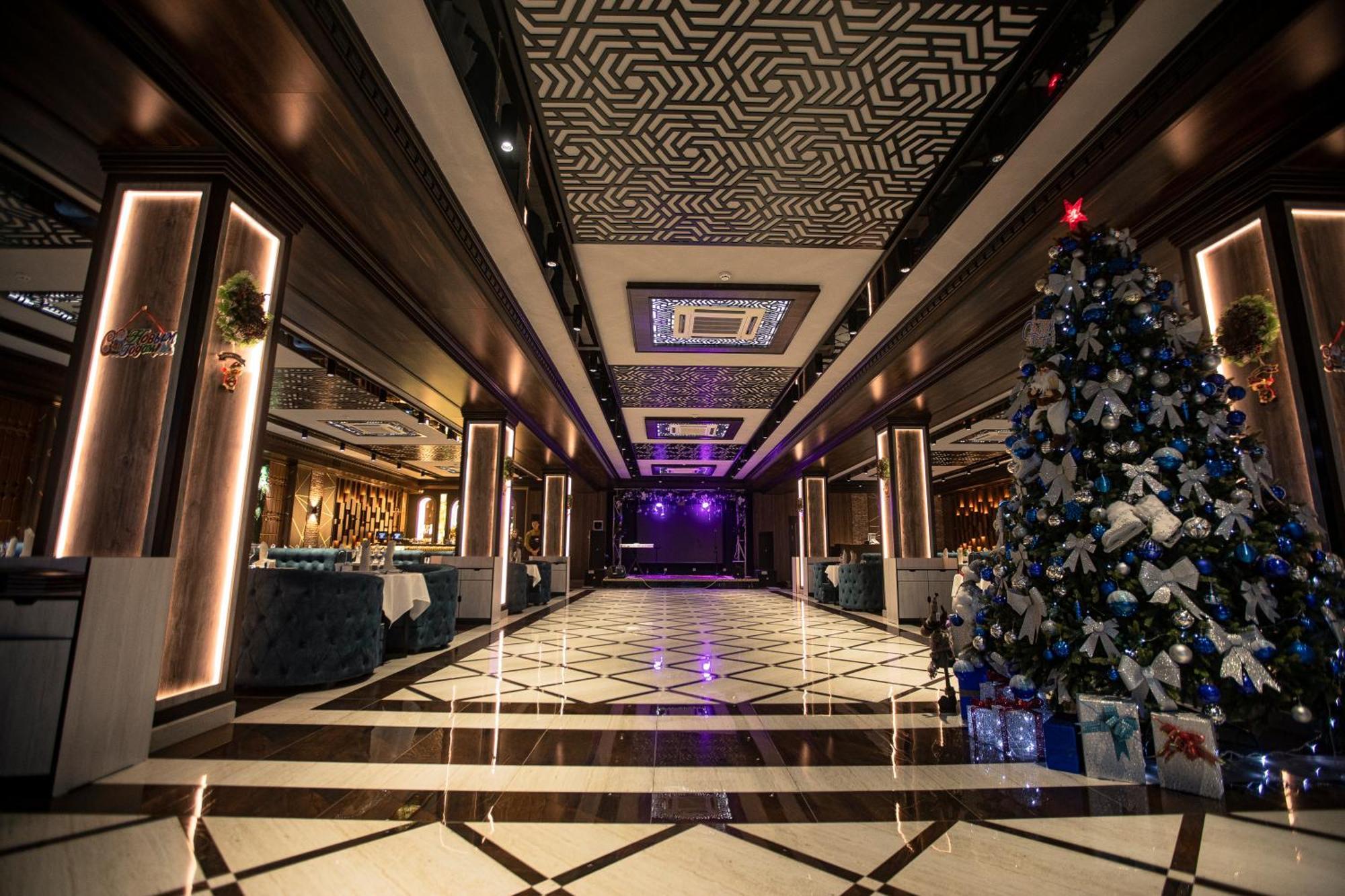 Tinchlik Plaza Hotel นาวอย ภายนอก รูปภาพ